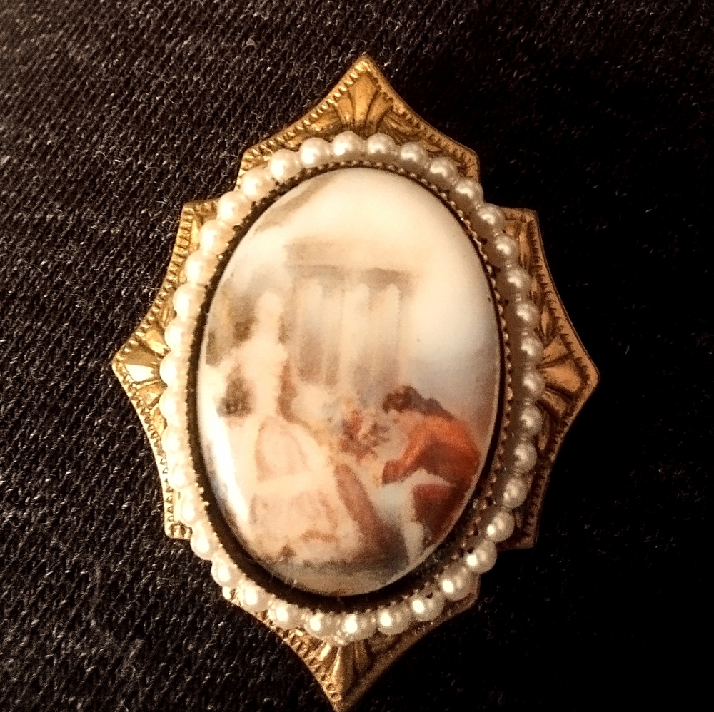 Yellow gold antique hand painted brooch